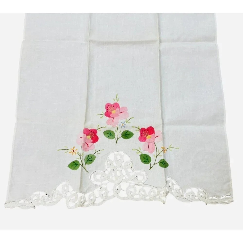 Vintage Pink Flower Linen Tea Towels Set 2 Lace Edge 22x14 Appliqué Embroidered